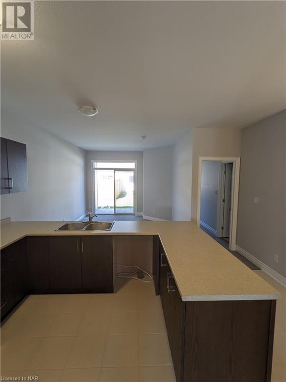 399 Hummel Crescent, Fort Erie, Ontario  L2A 0E8 - Photo 5 - 40520472