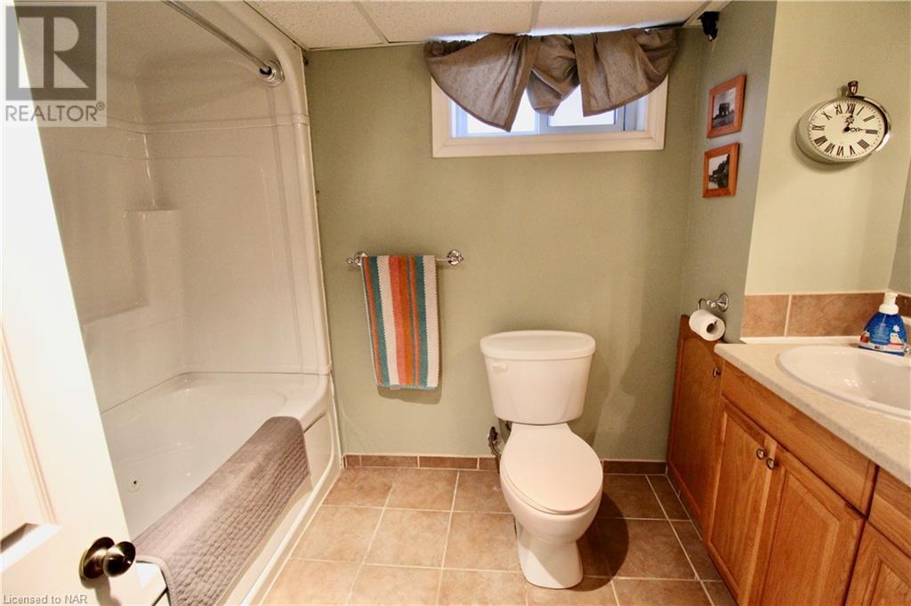 12 West Street S, Thorold, Ontario  L2V 2R6 - Photo 17 - 40519056