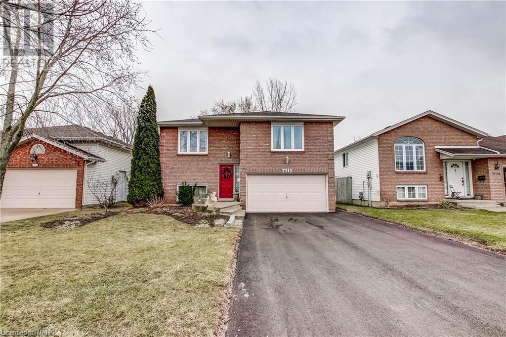 7712 Charnwood Avenue, Niagara Falls, Ontario  L2H 3E3 - Photo 2 - 40520347