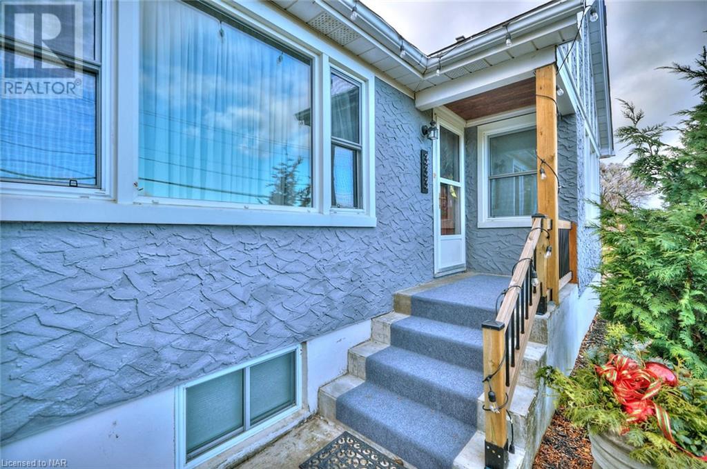 333 St. Paul Street W, St. Catharines, Ontario  L2R 6P7 - Photo 3 - 40520580