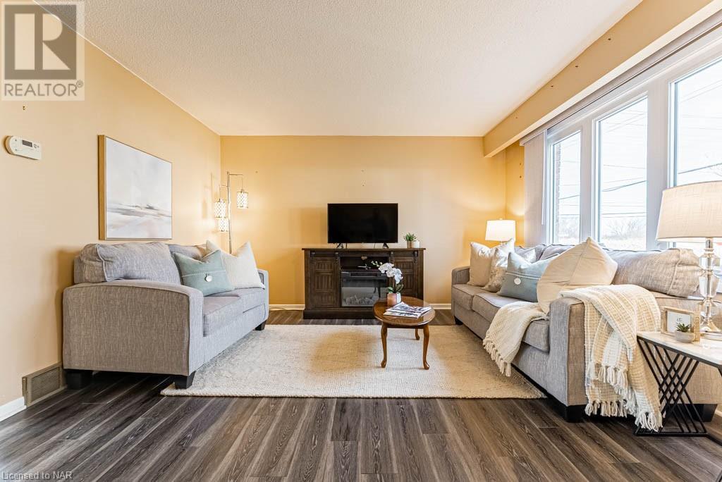 3 Deerfield Parkway, Thorold South, Ontario  L2V 4A9 - Photo 4 - 40520364