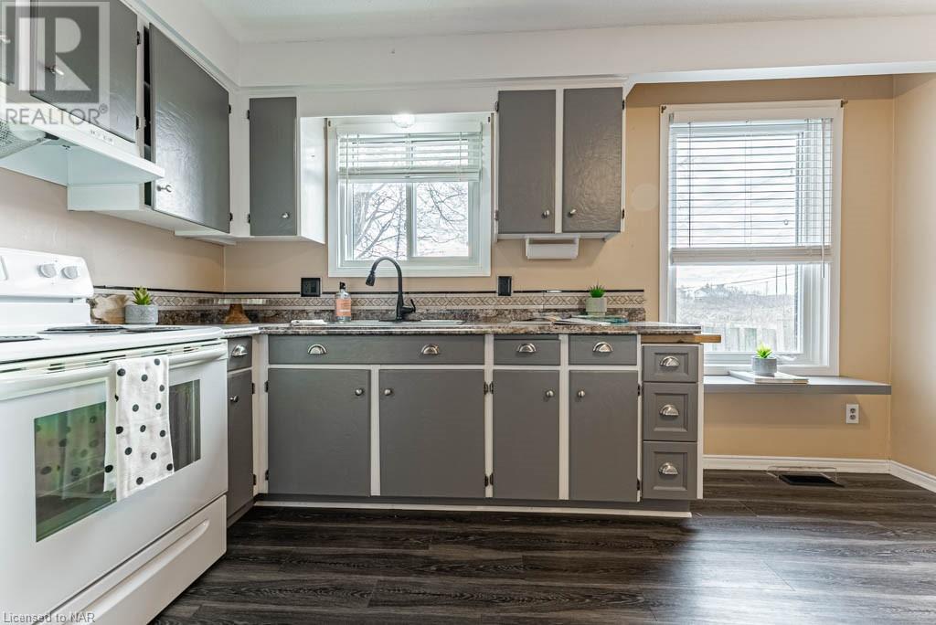 3 Deerfield Parkway, Thorold South, Ontario  L2V 4A9 - Photo 6 - 40520364