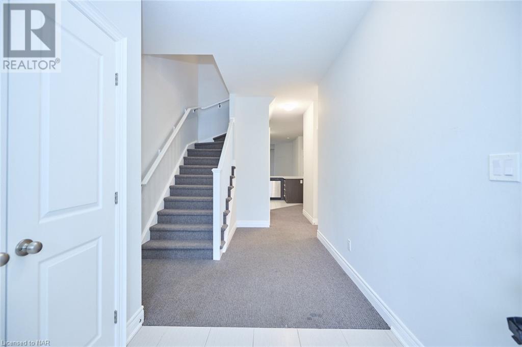 447 Viking Street, Fort Erie, Ontario  L2A 0E3 - Photo 4 - 40520028