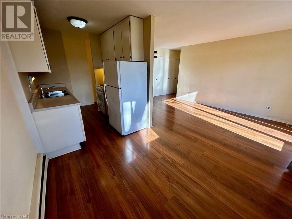 456 Carlton Street Unit# 6, St. Catharines, Ontario  L2M 4X1 - Photo 14 - 40521386