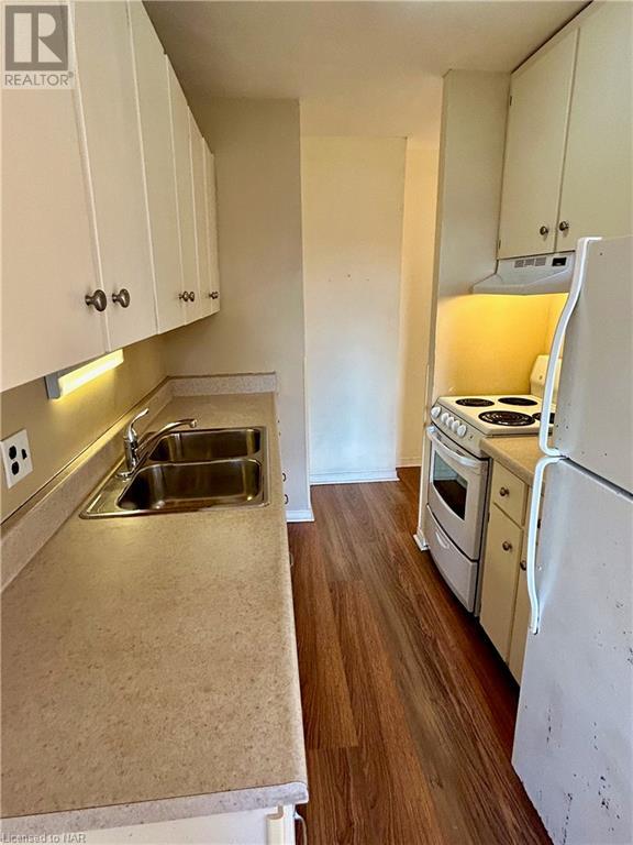 456 Carlton Street Unit# 6, St. Catharines, Ontario  L2M 4X1 - Photo 17 - 40521386