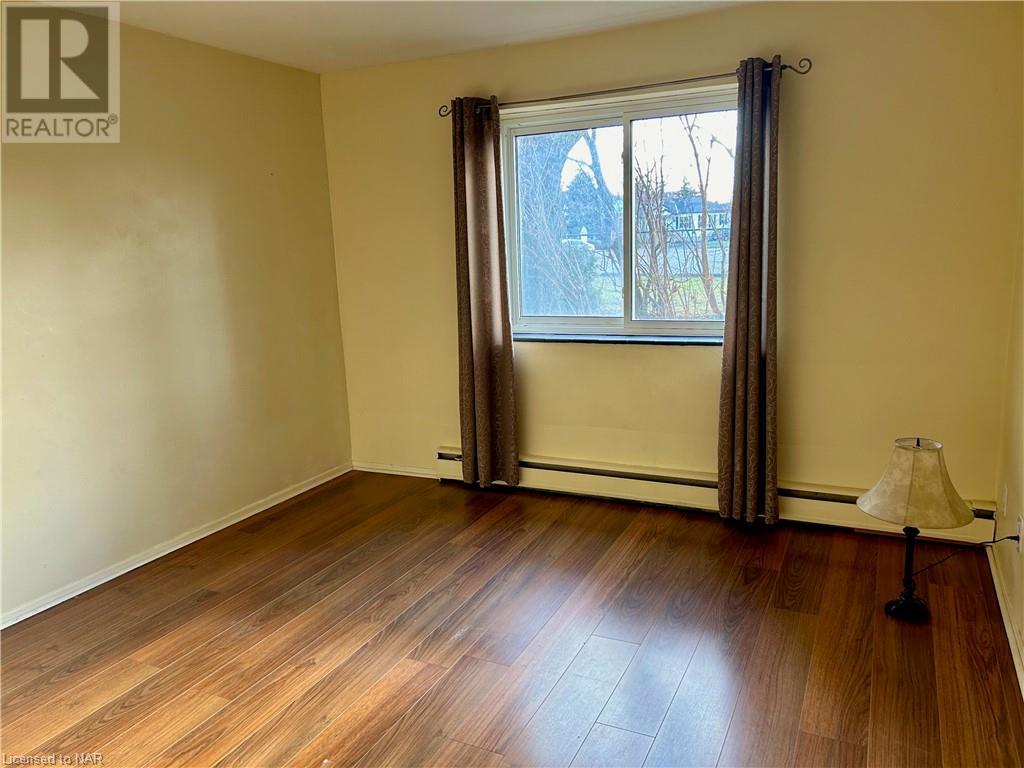 456 Carlton Street Unit# 6, St. Catharines, Ontario  L2M 4X1 - Photo 22 - 40521386