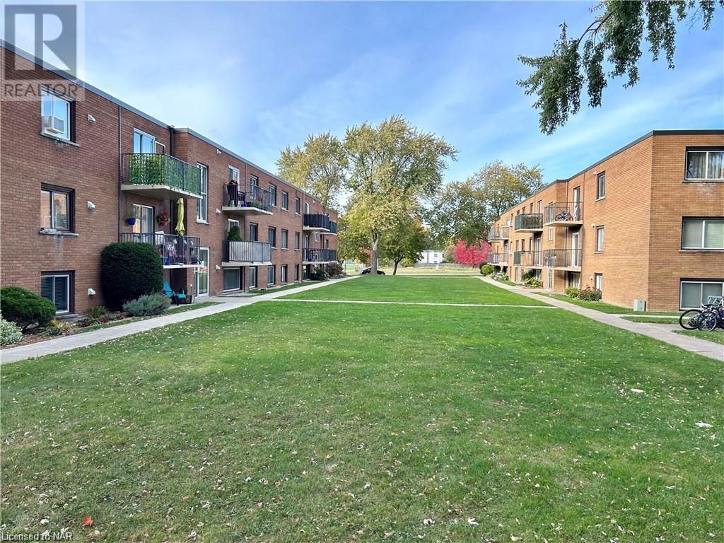 456 Carlton Street Unit# 6, St. Catharines, Ontario  L2M 4X1 - Photo 4 - 40521386