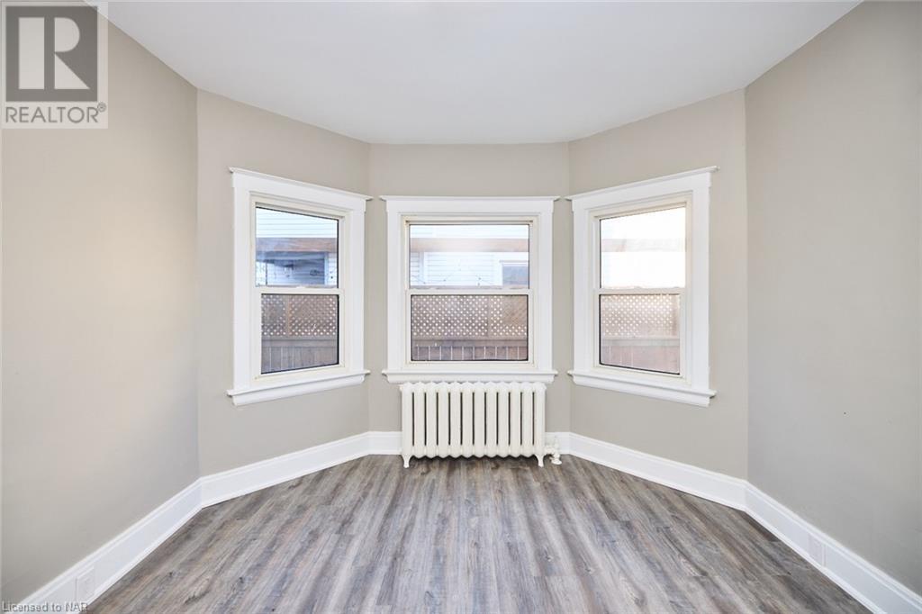 37 York Street, St. Catharines, Ontario  L2R 6C2 - Photo 11 - 40520945