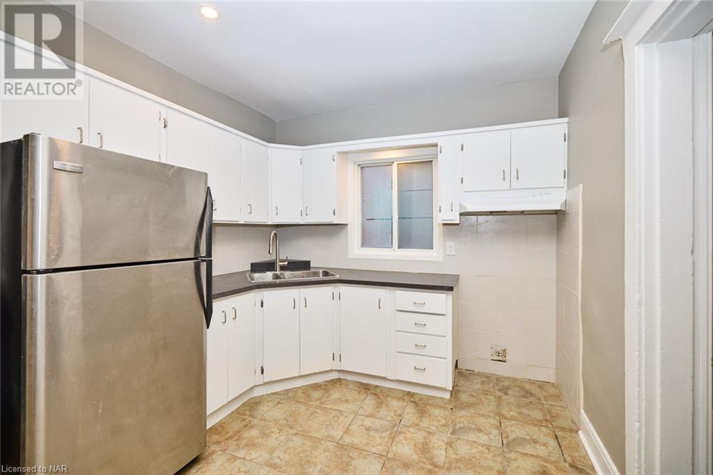 37 York Street, St. Catharines, Ontario  L2R 6C2 - Photo 8 - 40520945