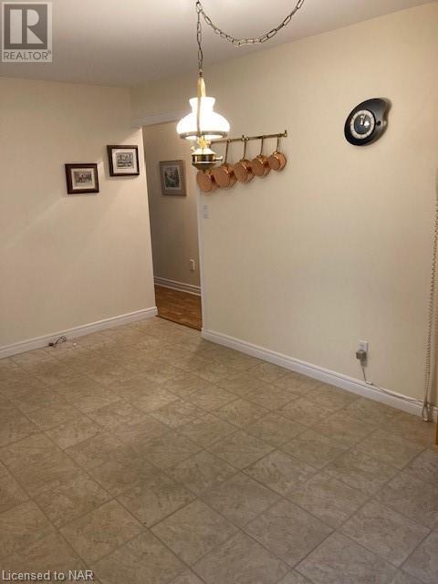 7120 Ann Street, Niagara Falls, Ontario  L2G 3E2 - Photo 11 - 40521716