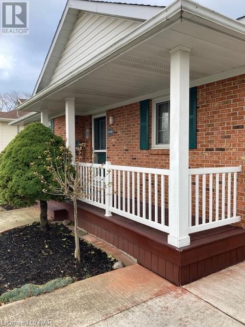 7120 Ann Street, Niagara Falls, Ontario  L2G 3E2 - Photo 2 - 40521716