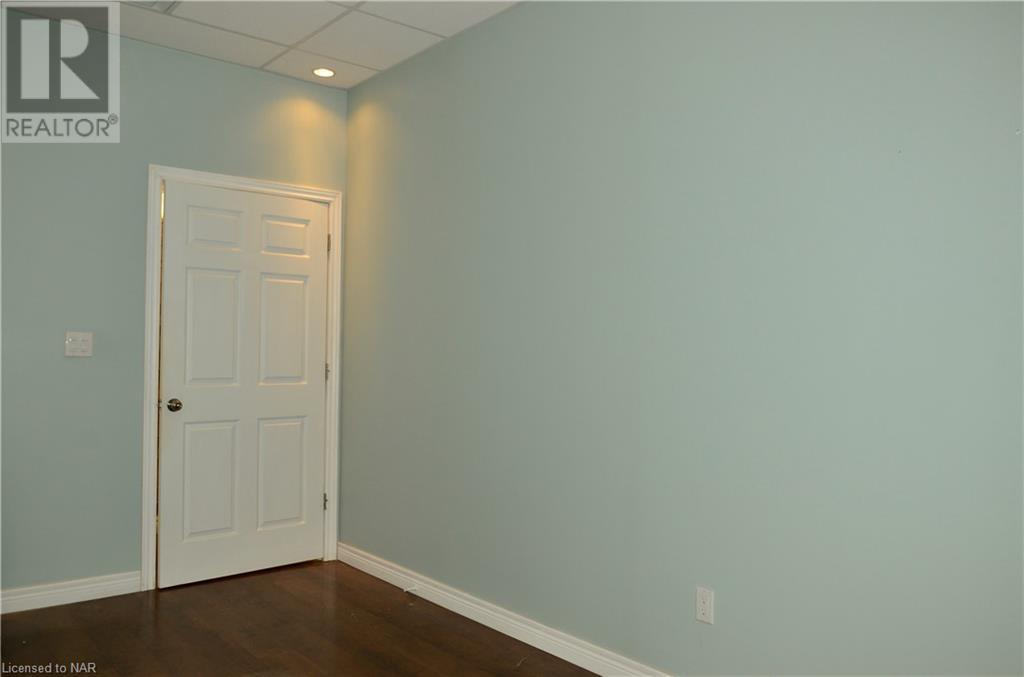 577 Ontario Street, St. Catharines, Ontario  L2N 4N4 - Photo 10 - 40521709