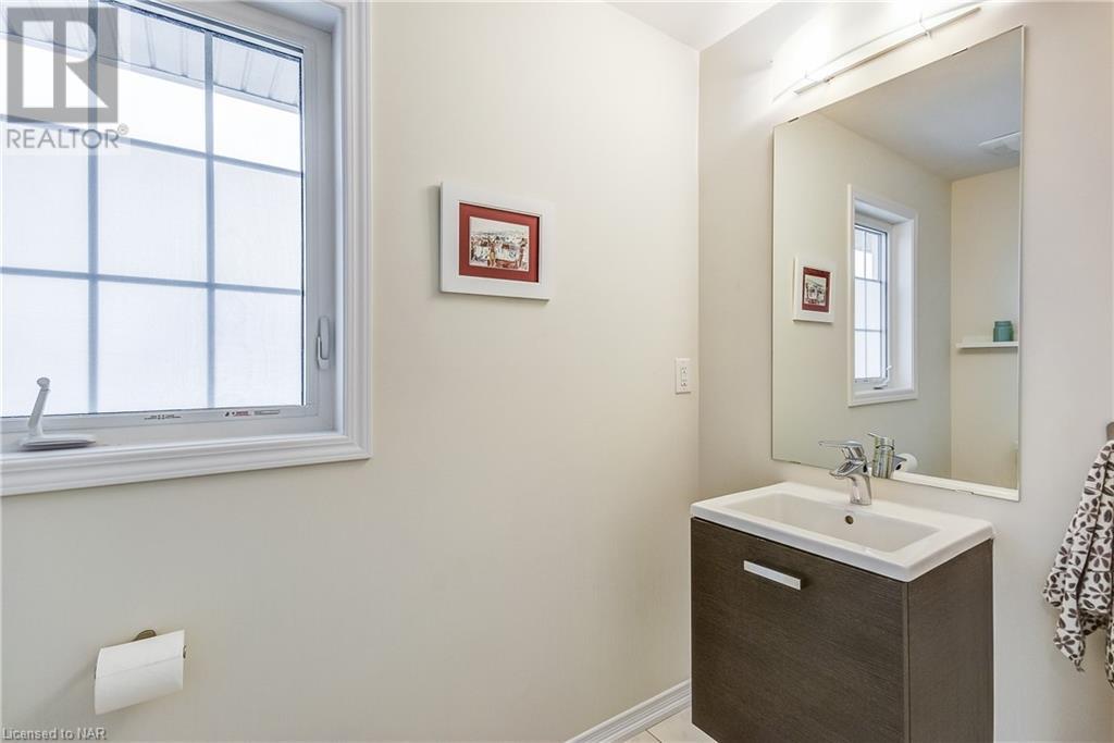 7732 Butternut Blvd Boulevard, Niagara Falls, Ontario  L2H 0N7 - Photo 11 - 40521708