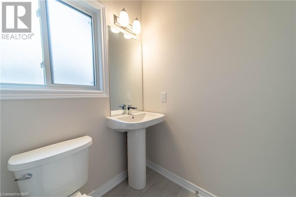 27 Mcmann Drive, Thorold, Ontario  L2V 2V5 - Photo 13 - 40521462
