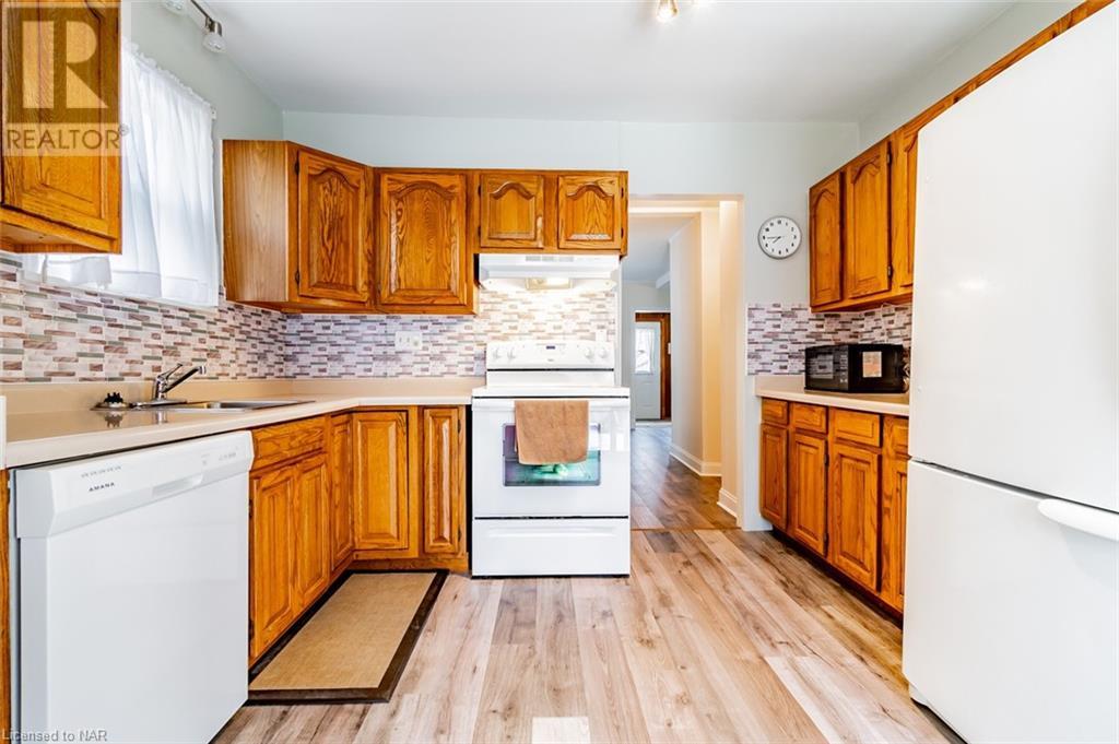 31 Wiley Street, St. Catharines, Ontario  L2R 4E8 - Photo 10 - 40520327