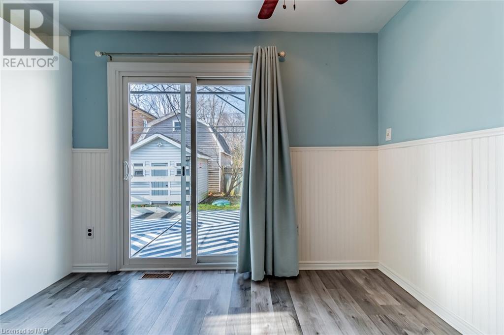 31 Wiley Street, St. Catharines, Ontario  L2R 4E8 - Photo 13 - 40520327