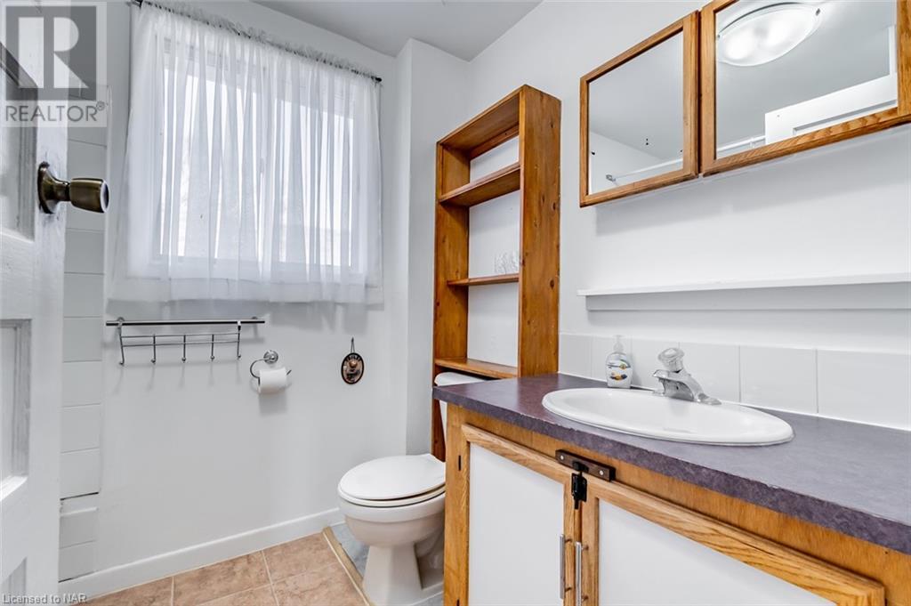 31 Wiley Street, St. Catharines, Ontario  L2R 4E8 - Photo 24 - 40520327