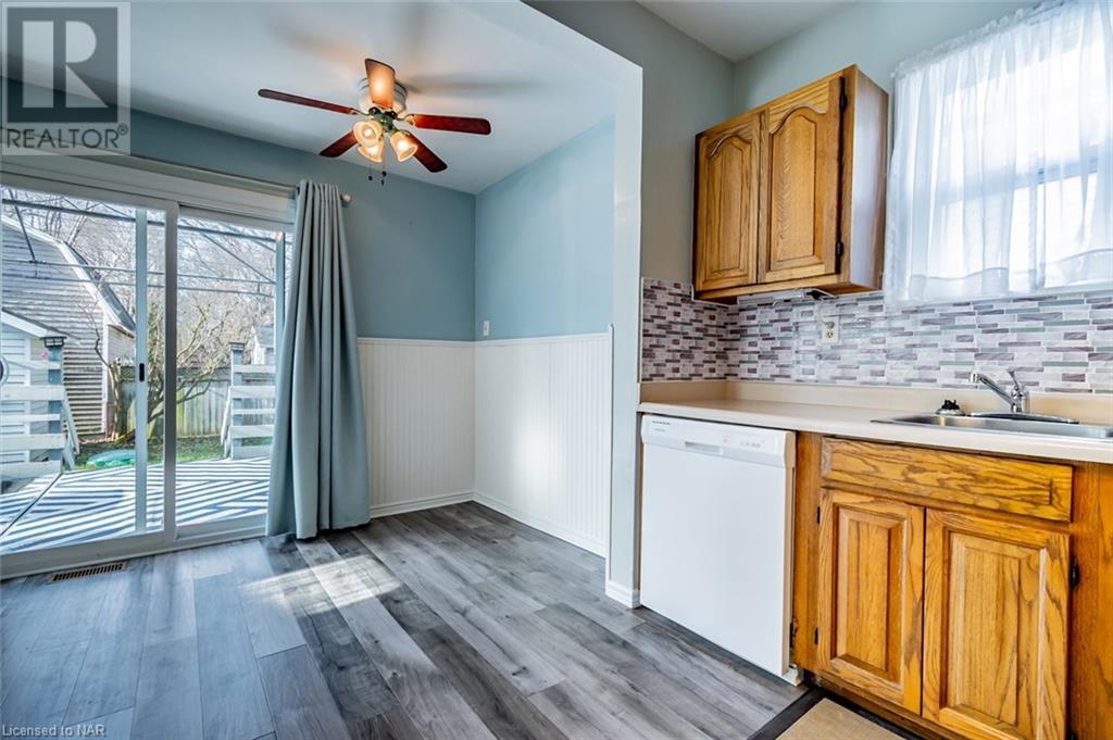 31 Wiley Street, St. Catharines, Ontario  L2R 4E8 - Photo 8 - 40520327