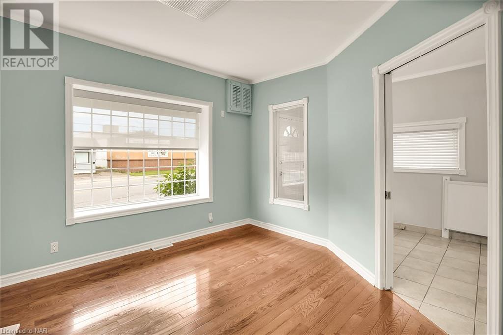 145 Welland Avenue, St. Catharines, Ontario  L2R 2N7 - Photo 8 - 40521568
