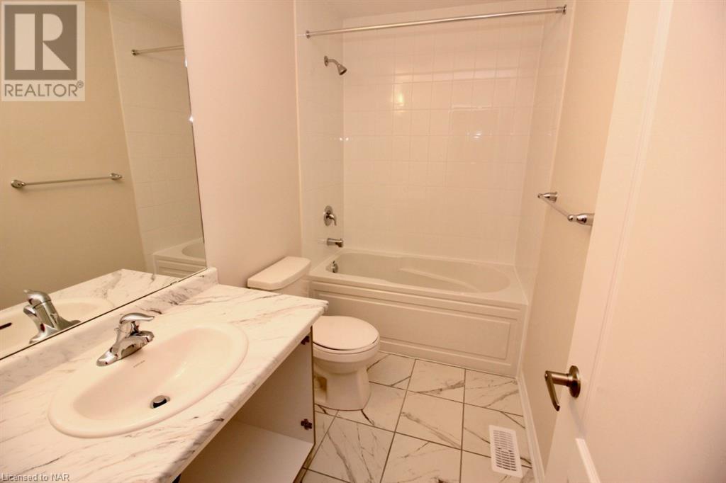 272 Explorer Way, Thorold, Ontario  L2V 0K2 - Photo 9 - 40521986
