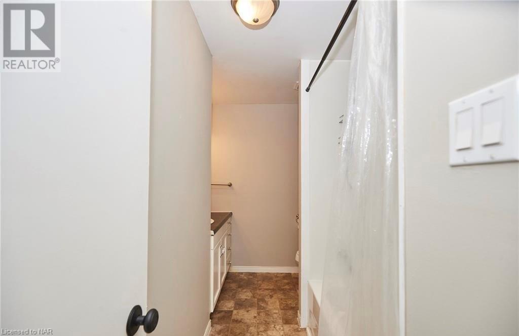 185 Denistoun Street Unit# 115, Welland, Ontario  L3C 6J6 - Photo 13 - 40521918