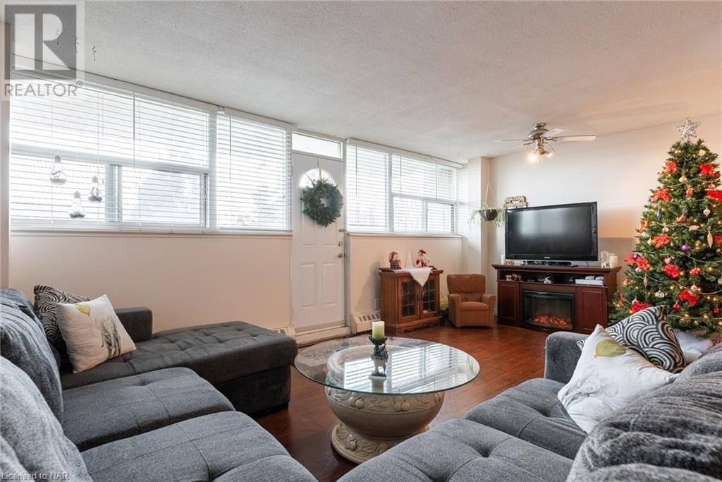 215 Glenridge Avenue Unit# 102, St. Catharines, Ontario  L2T 3J7 - Photo 5 - 40520949