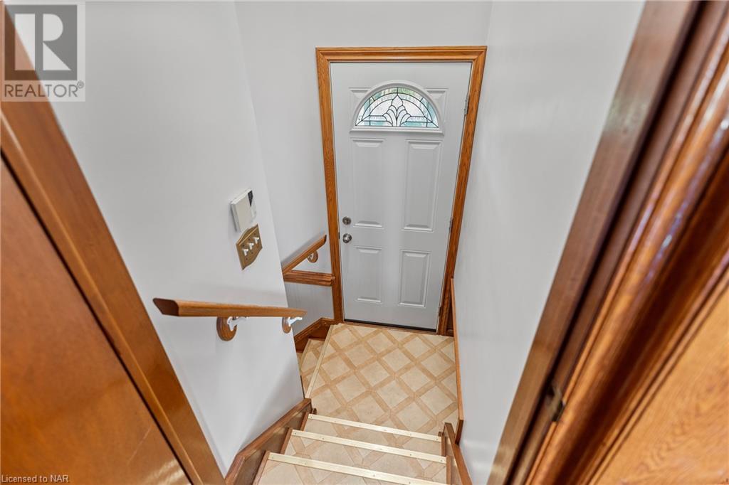 33 Crescentwood Drive, St. Catharines, Ontario  L2N 4K7 - Photo 16 - 40522034