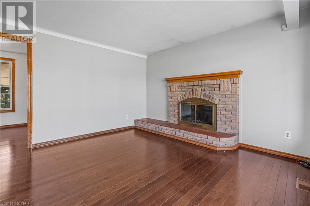 33 Crescentwood Drive, St. Catharines, Ontario  L2N 4K7 - Photo 8 - 40522034