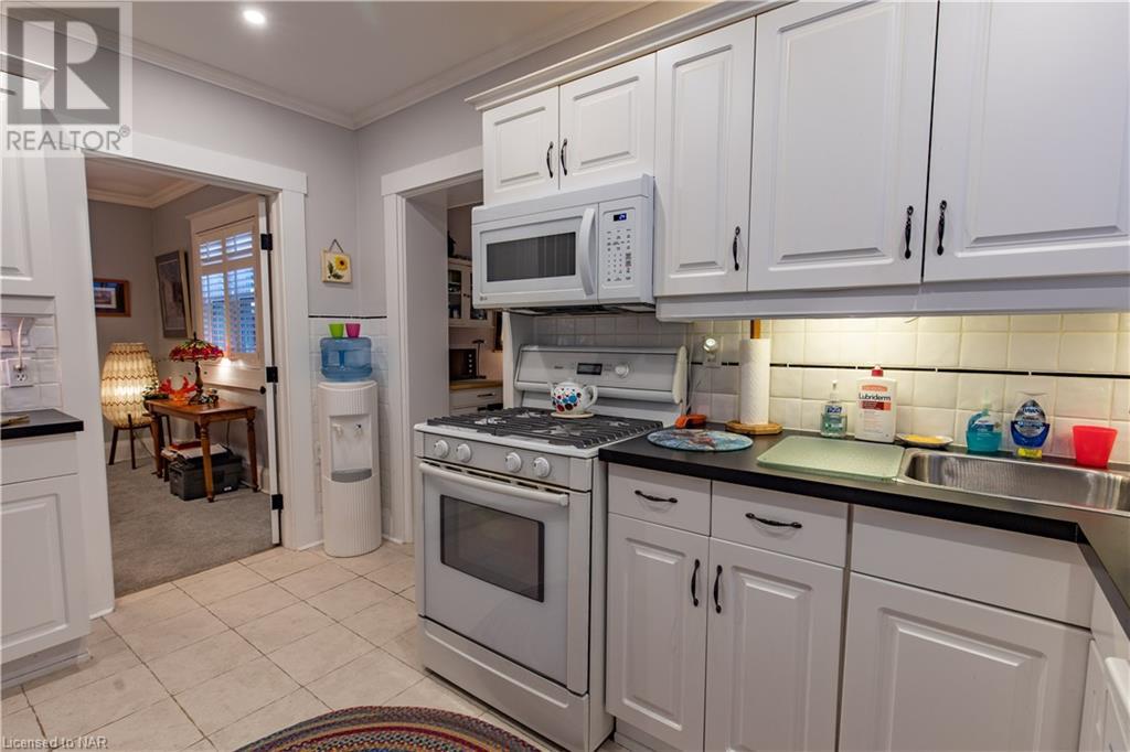 230 Kent Street, Port Colborne, Ontario  L3K 3A1 - Photo 15 - 40521032