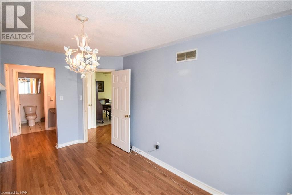 15 Colonial Crescent, Grimsby, Ontario  L3M 5H2 - Photo 25 - 40521680
