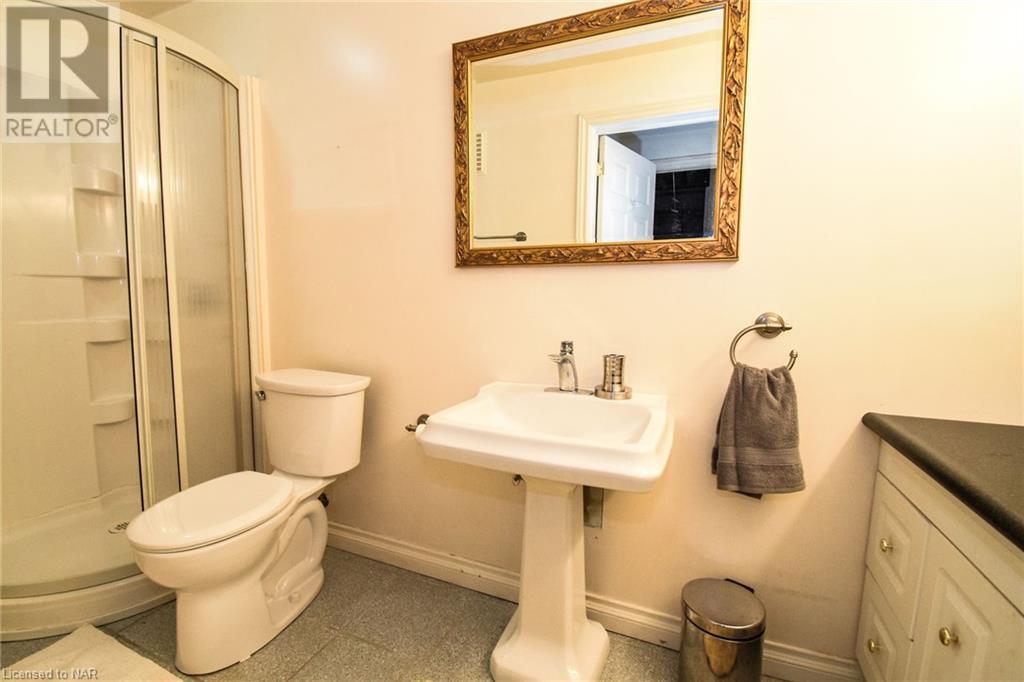 15 Colonial Crescent, Grimsby, Ontario  L3M 5H2 - Photo 39 - 40521680