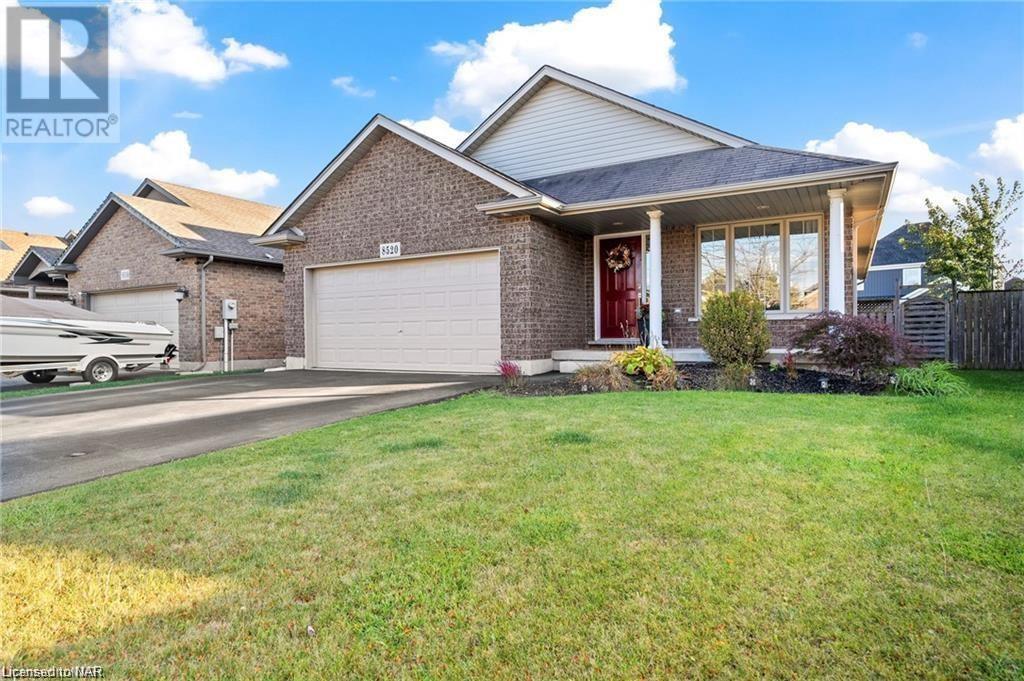 8520 Glavcic Drive, Niagara Falls, Ontario  L2H 0B1 - Photo 2 - 40521542