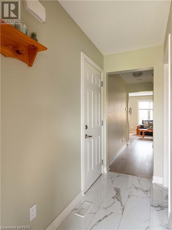 277 Silverwood Avenue, Welland, Ontario  L3C 0C5 - Photo 3 - 40522230