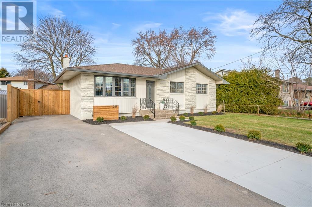 317 Lakeshore Road, St. Catharines, Ontario  L2M 1S1 - Photo 3 - 40522220