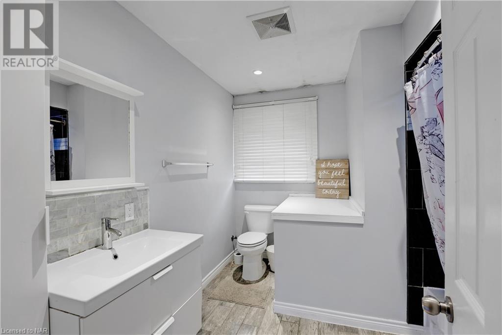 7658 Cavendish Drive, Niagara Falls, Ontario  L2H 2T8 - Photo 12 - 40522397