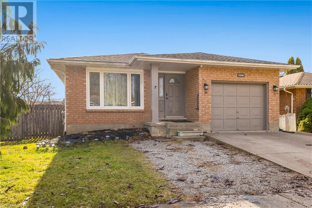 7658 Cavendish Drive, Niagara Falls, Ontario  L2H 2T8 - Photo 2 - 40522397