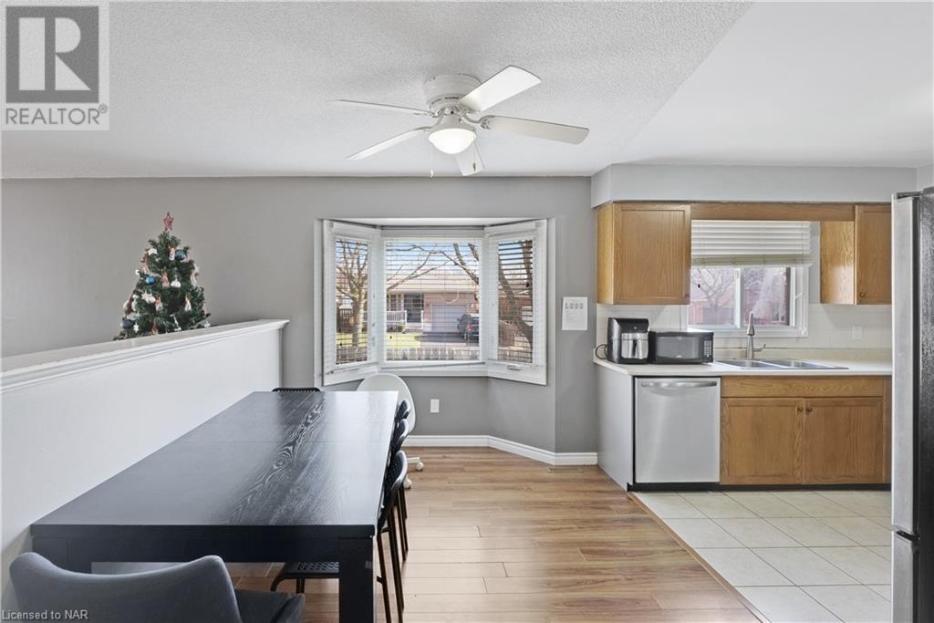 7658 Cavendish Drive, Niagara Falls, Ontario  L2H 2T8 - Photo 8 - 40522397