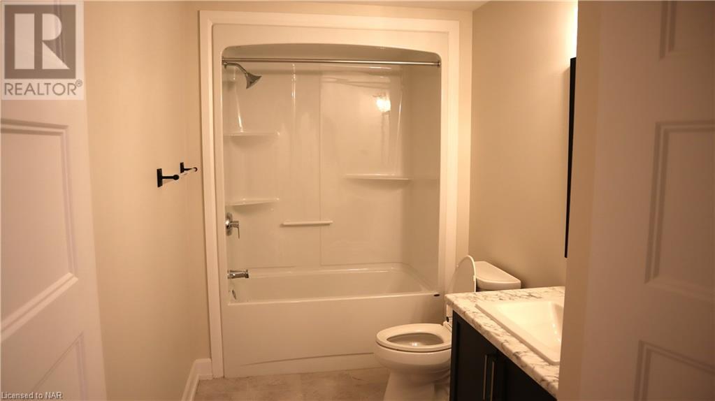 15 Mcfarland Street, Thorold, Ontario  L2V 0E2 - Photo 7 - 40522508
