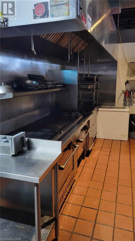 4680 Queen Street, Niagara Falls, Ontario  L2E 2L8 - Photo 7 - 40522232