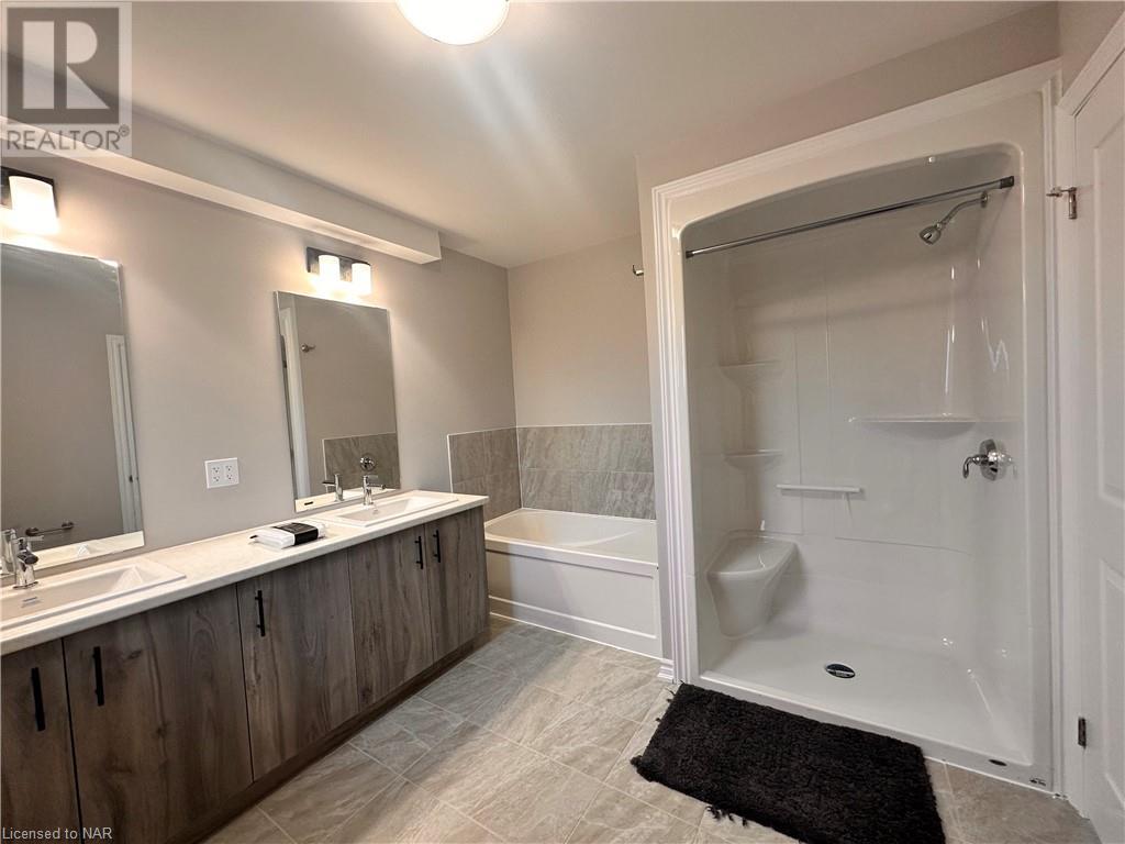 14 Mann Trail, Welland, Ontario  L3C 0K2 - Photo 13 - 40522634