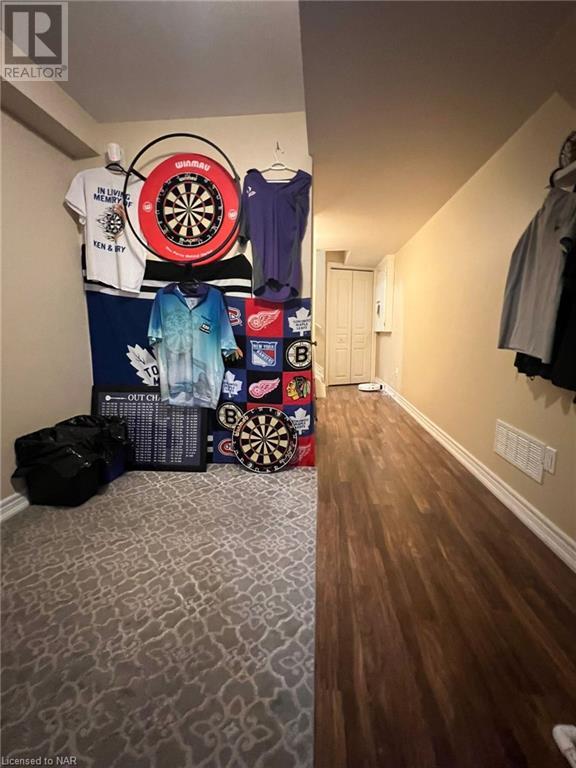 7083 Brittany Court, Niagara Falls, Ontario  L2H 3N6 - Photo 16 - 40522919