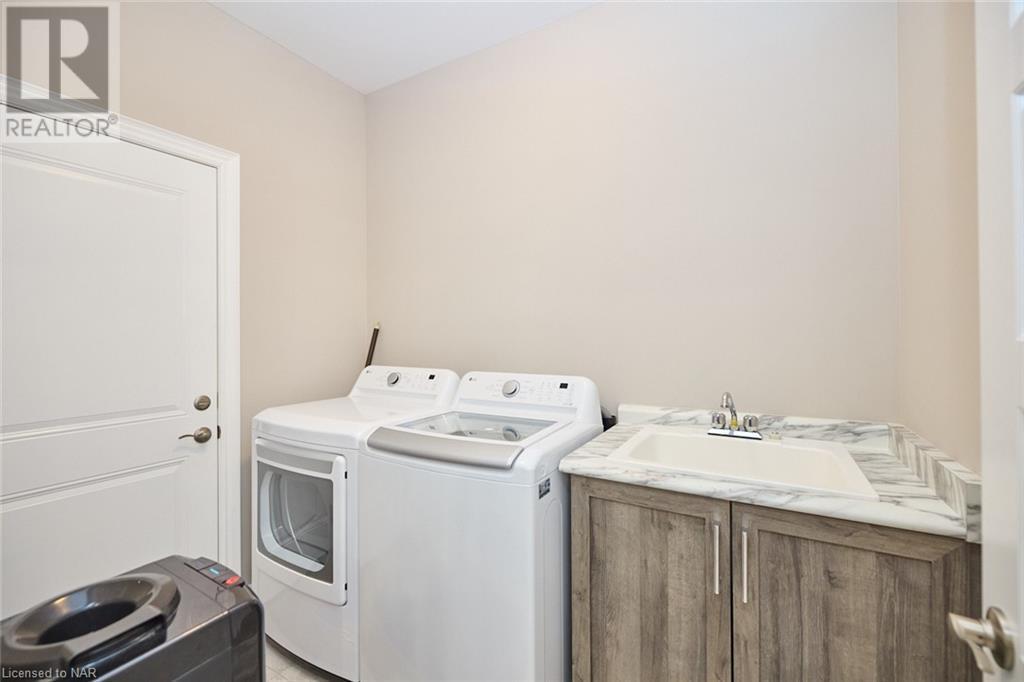 414 Williams Crescent, Fort Erie, Ontario  L2A 0E9 - Photo 4 - 40522782