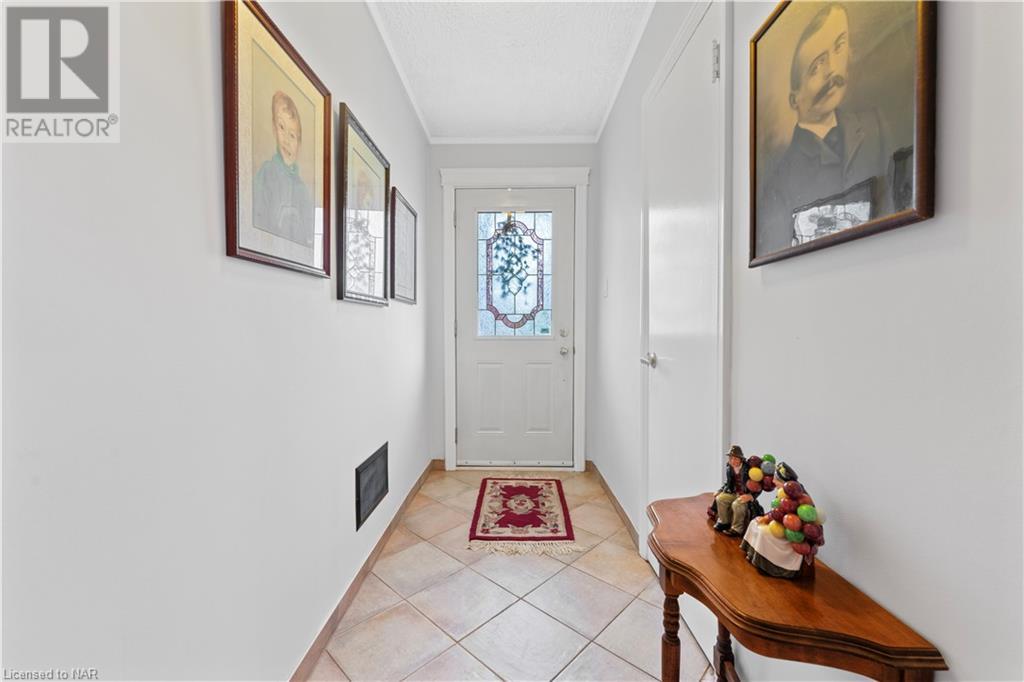 32 Ghent Street, St. Catharines, Ontario  L2N 2C6 - Photo 3 - 40523024