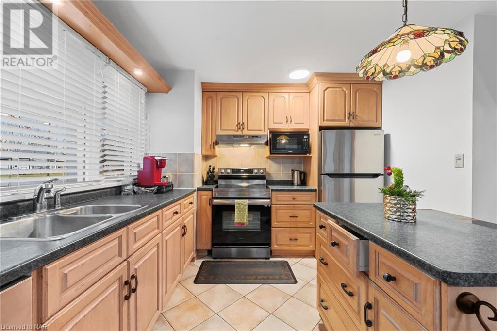 32 Ghent Street, St. Catharines, Ontario  L2N 2C6 - Photo 4 - 40523024