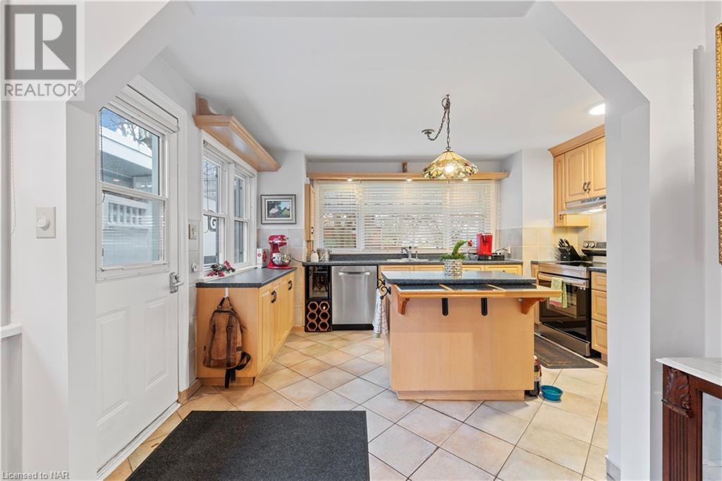 32 Ghent Street, St. Catharines, Ontario  L2N 2C6 - Photo 7 - 40523024