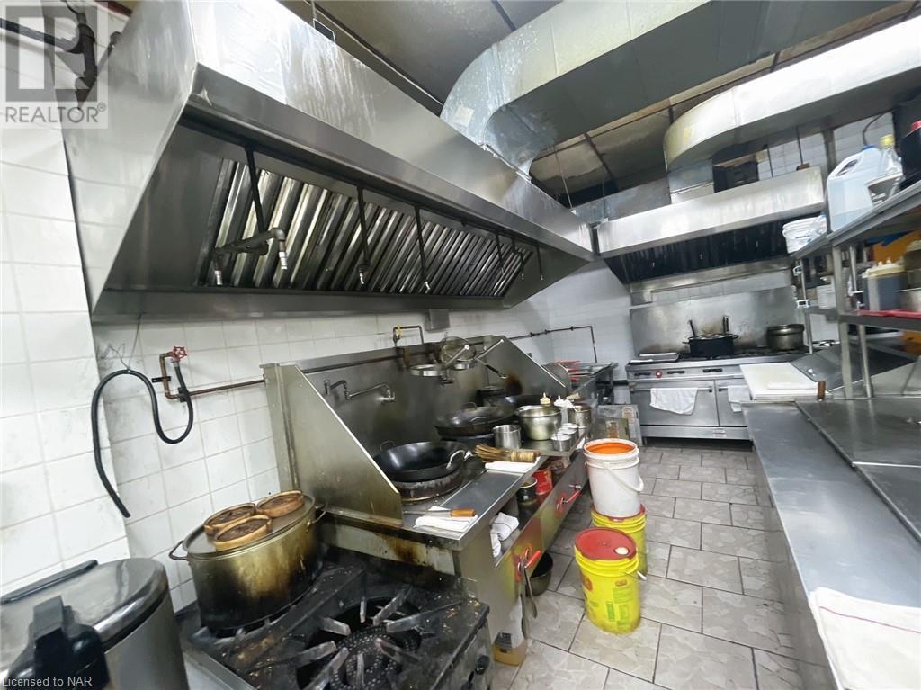 3322 KEELE Street, north york, Ontario