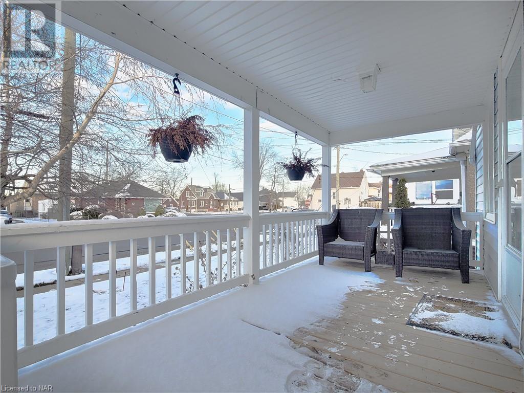 92 Delhi Street, Port Colborne, Ontario  L3K 3K9 - Photo 2 - 40523190
