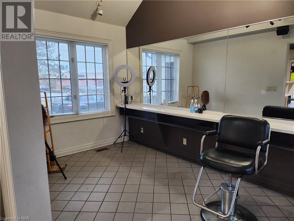 141 Eastchester Avenue, St. Catharines, Ontario  L2P 2Z5 - Photo 10 - 40522929