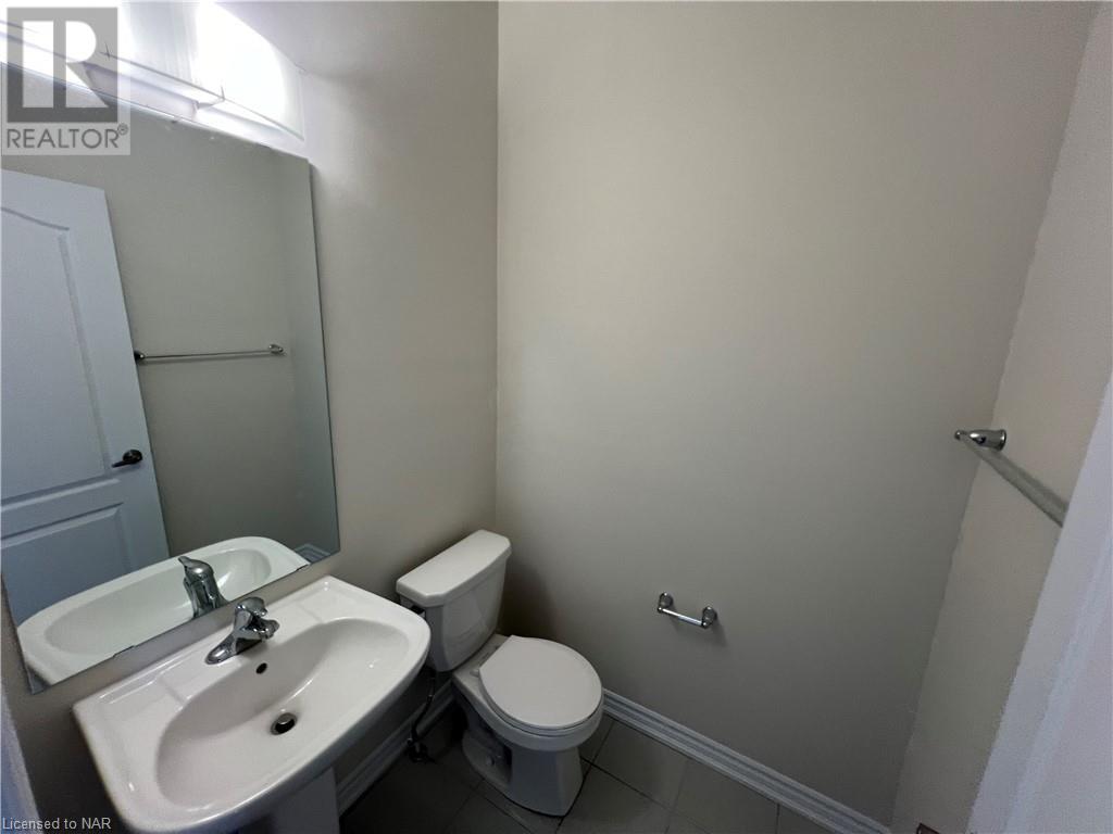 151 Vanilla Trail, Thorold, Ontario  L2V 0L1 - Photo 3 - 40521351