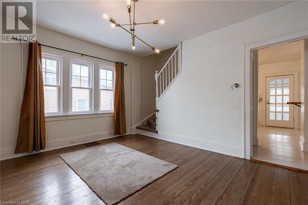 65 Elgin Street E, Welland, Ontario  L3C 4S4 - Photo 7 - 40522977